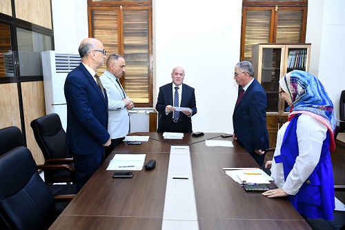 The Prime Minister extends his thanks and appreciation to the members of the Board of Trustees of the House of Wisdom.